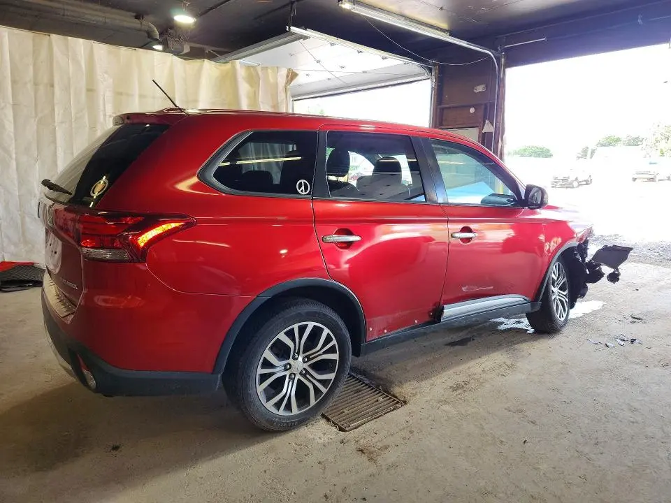 2016 MITSUBISHI OUTLANDER SE  