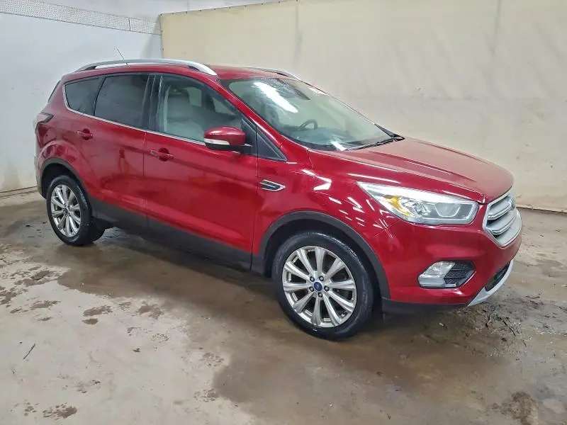 2017 FORD ESCAPE TITANIUM  