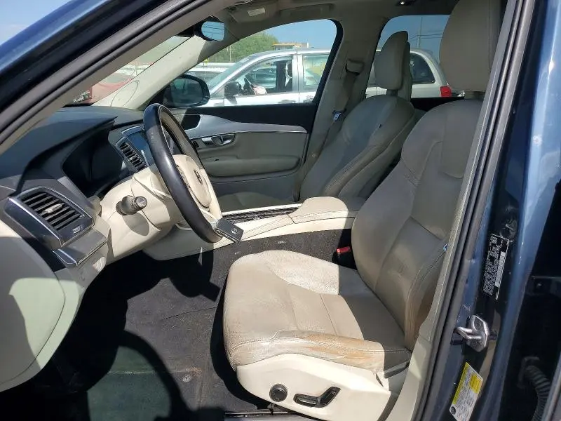 2018 VOLVO XC90 T6  