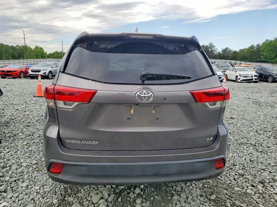 2019 TOYOTA HIGHLANDER LE PLUS  