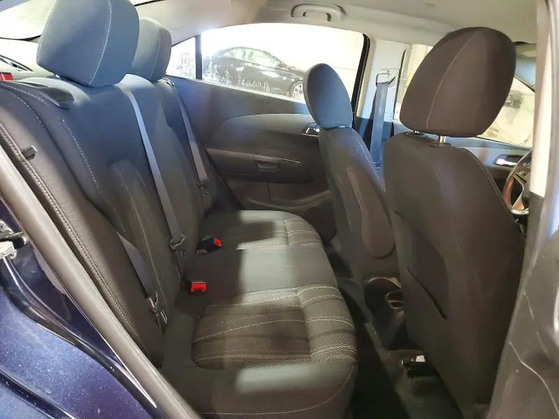 2016 CHEVROLET SONIC LT  