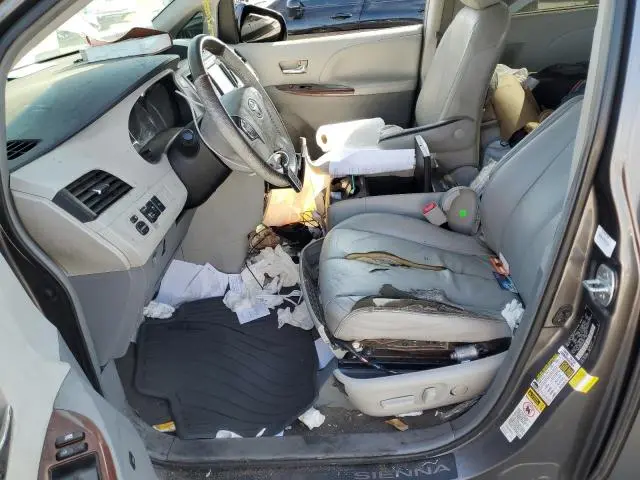 2013 TOYOTA SIENNA XLE 8-PASSENGER  