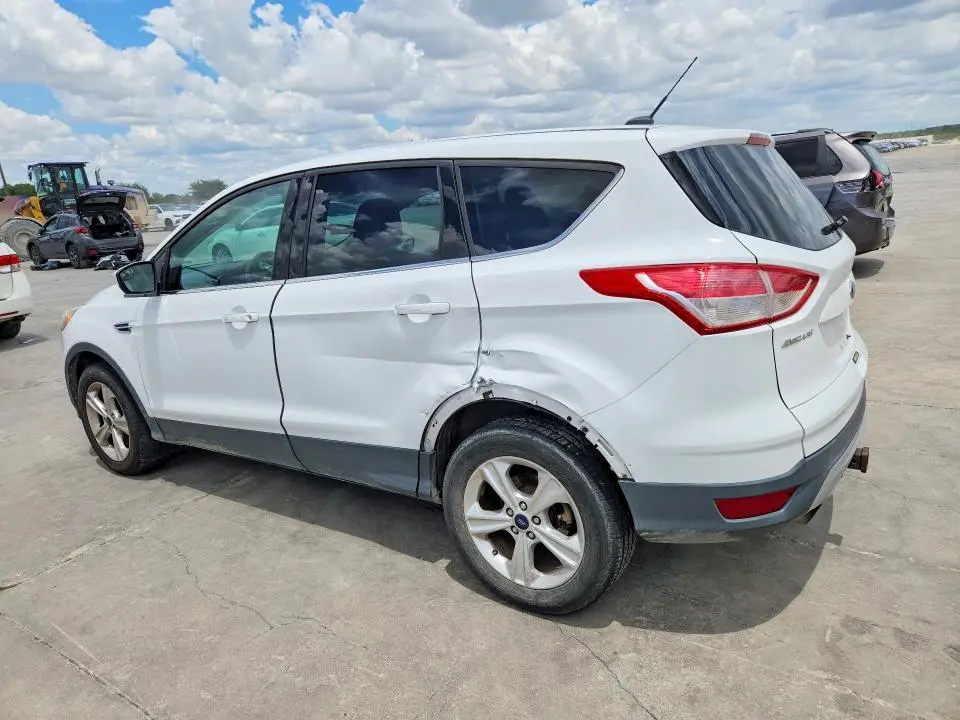 2015 FORD ESCAPE SE  