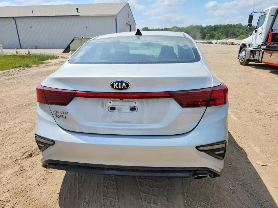 2020 KIA FORTE LXS  