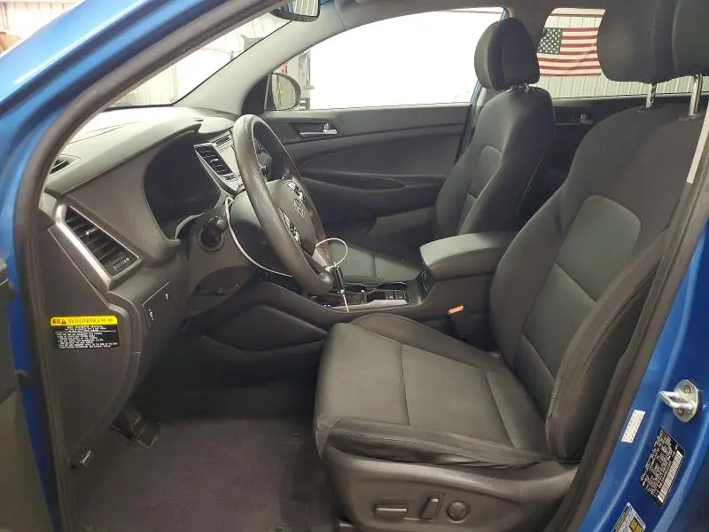 2016 HYUNDAI TUCSON SE  