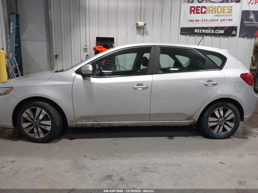 2013 KIA FORTE EX