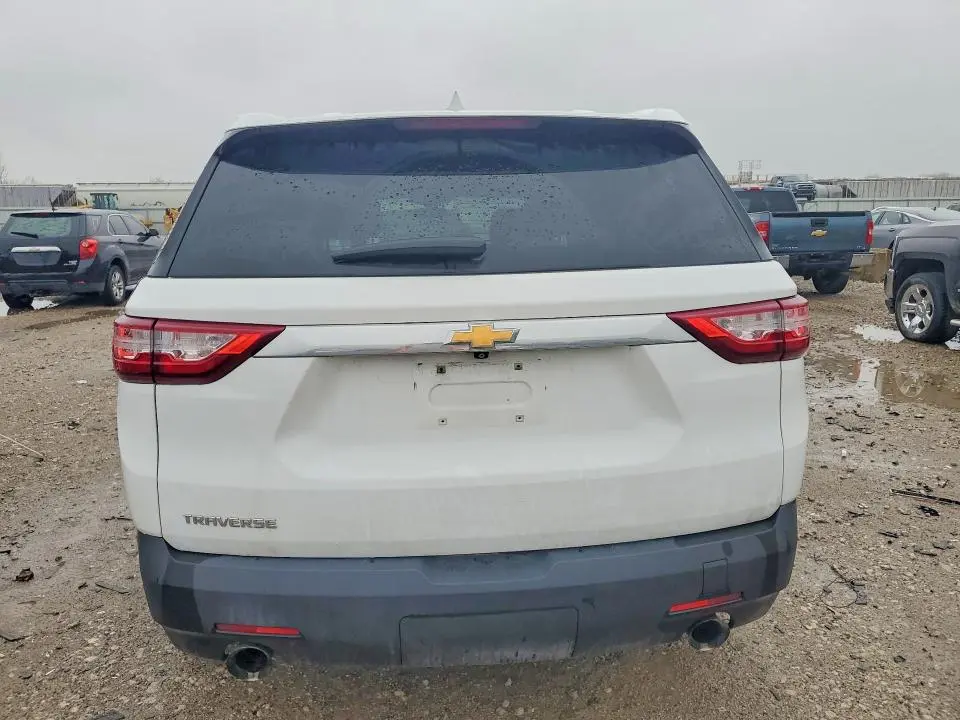 2021 CHEVROLET TRAVERSE LS  