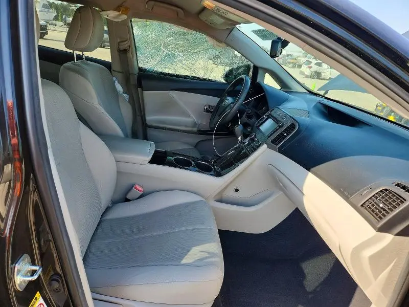 2014 TOYOTA VENZA LE  