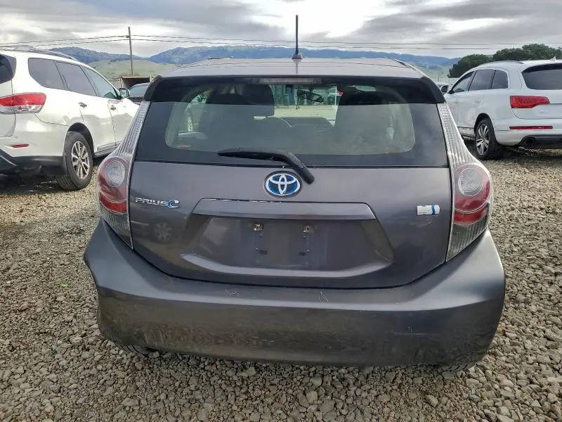 2013 TOYOTA PRIUS C   