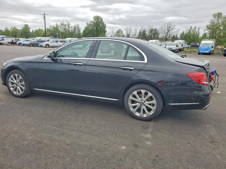 2017 MERCEDES-BENZ E 300 4MATIC  