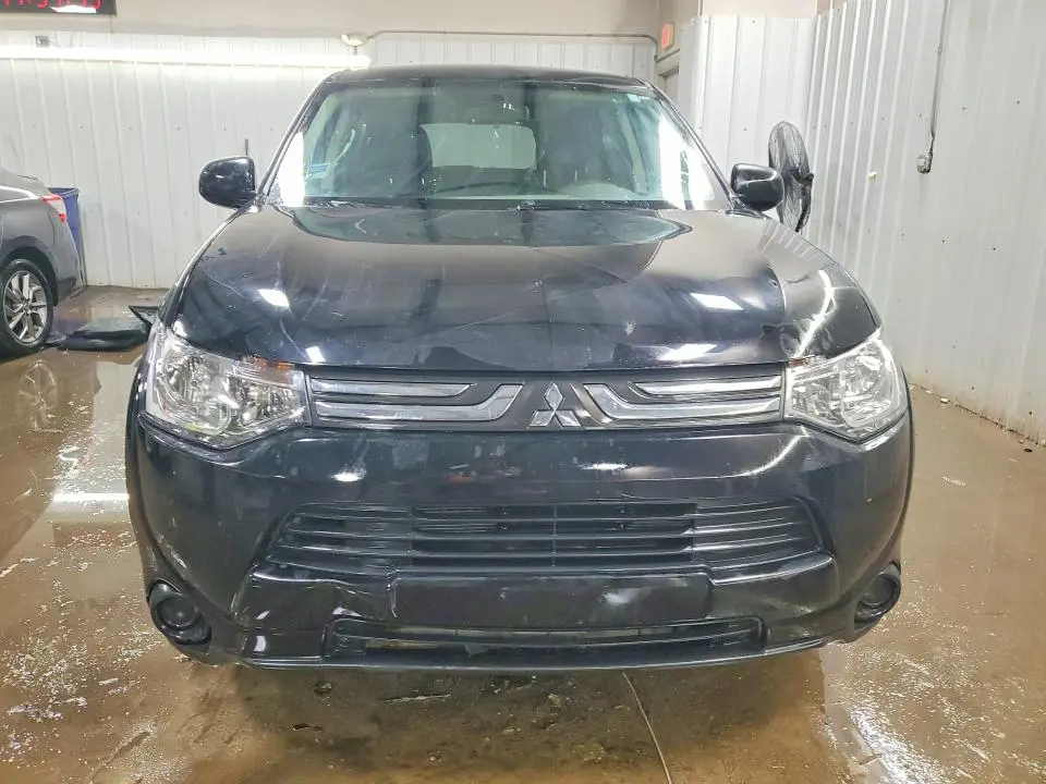 2014 MITSUBISHI OUTLANDER ES  
