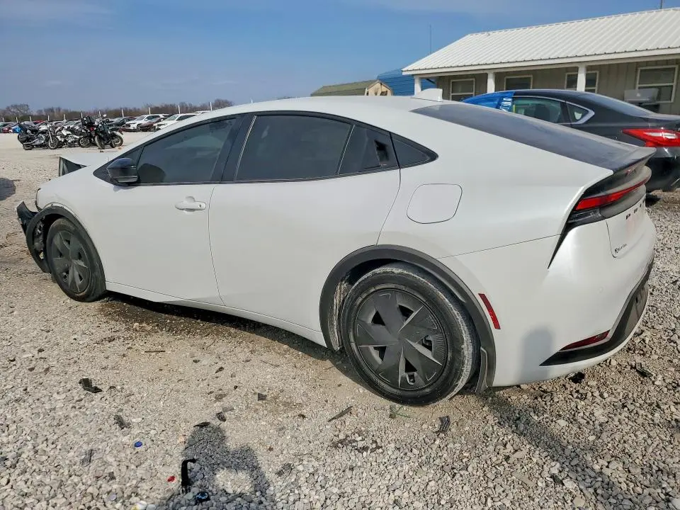 2024 TOYOTA PRIUS LE  