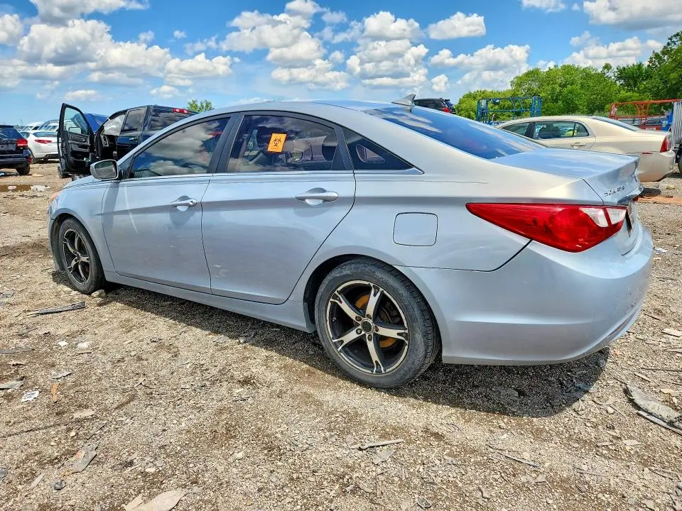 2011 HYUNDAI SONATA GLS  