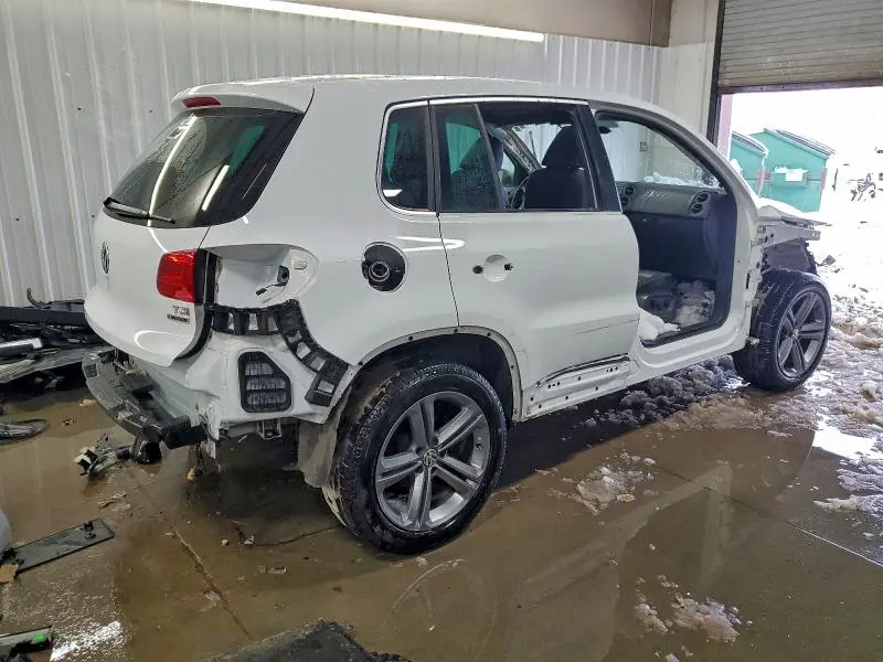 2017 VOLKSWAGEN TIGUAN SPORT  