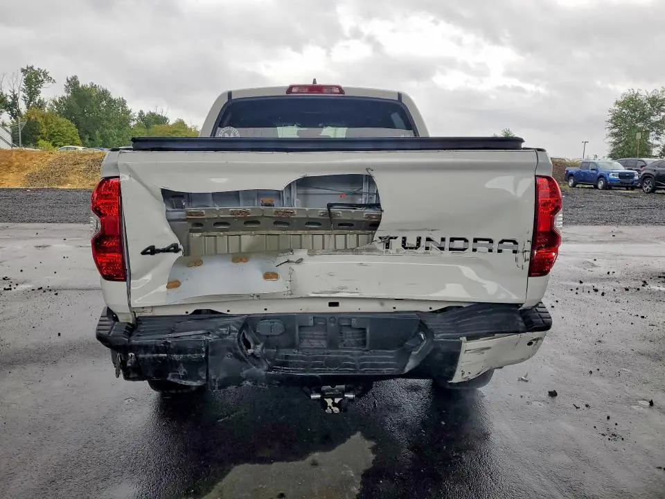 2020 TOYOTA TUNDRA PLATINUM  