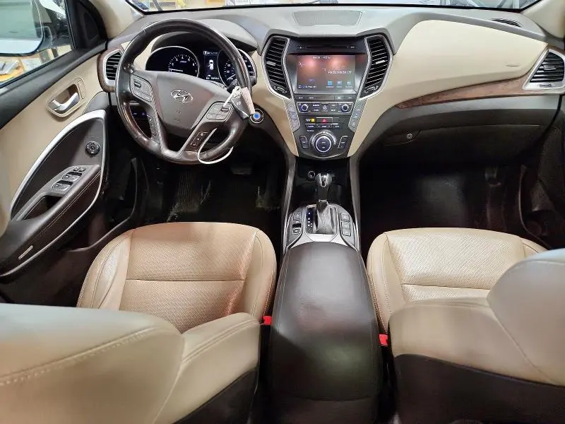 2017 HYUNDAI SANTA FE SE ULTIMATE  