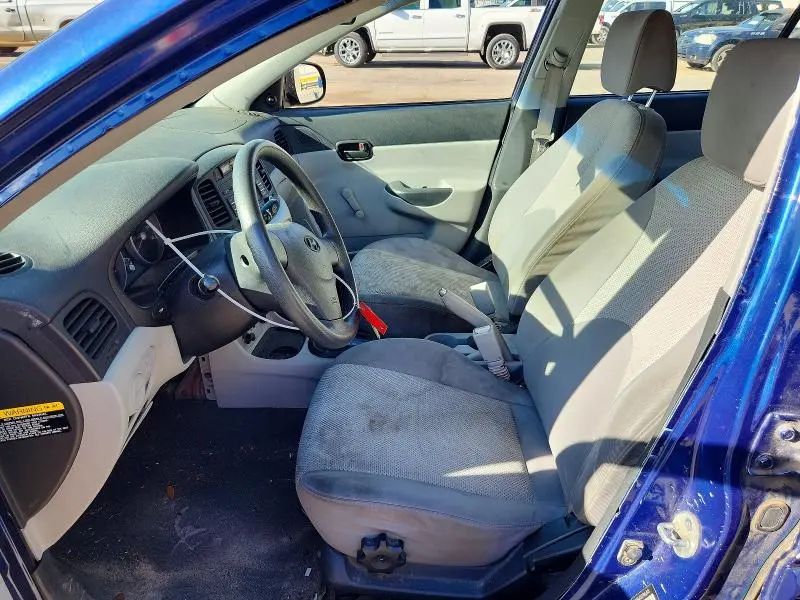 2011 HYUNDAI ACCENT GLS  