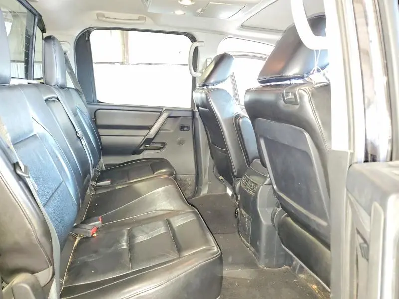 2014 NISSAN TITAN SL  