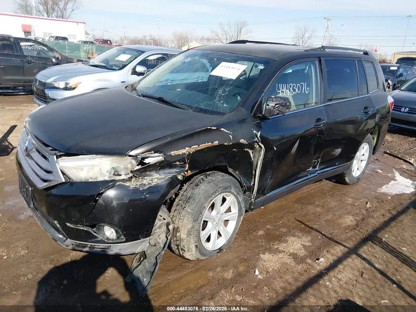 2013 TOYOTA HIGHLANDER BASE PLUS V6