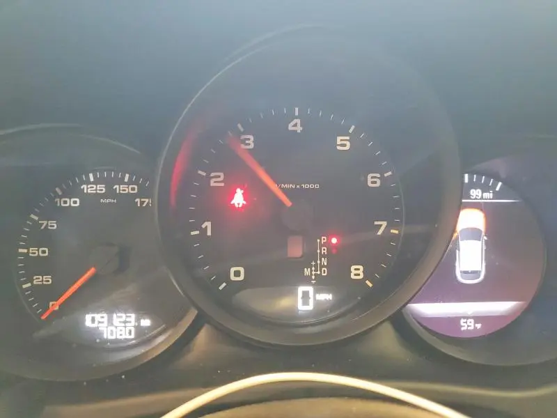 2018 PORSCHE MACAN   