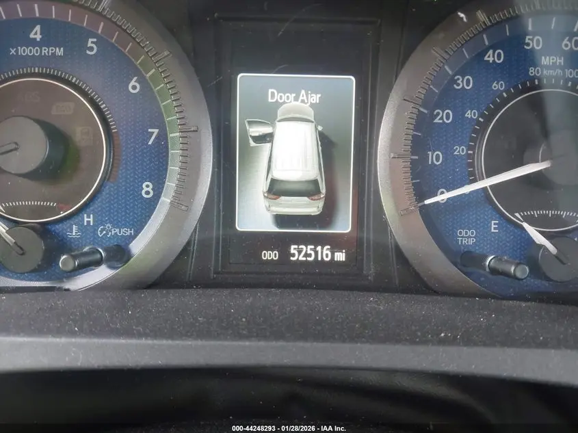 2020 TOYOTA SIENNA XLE