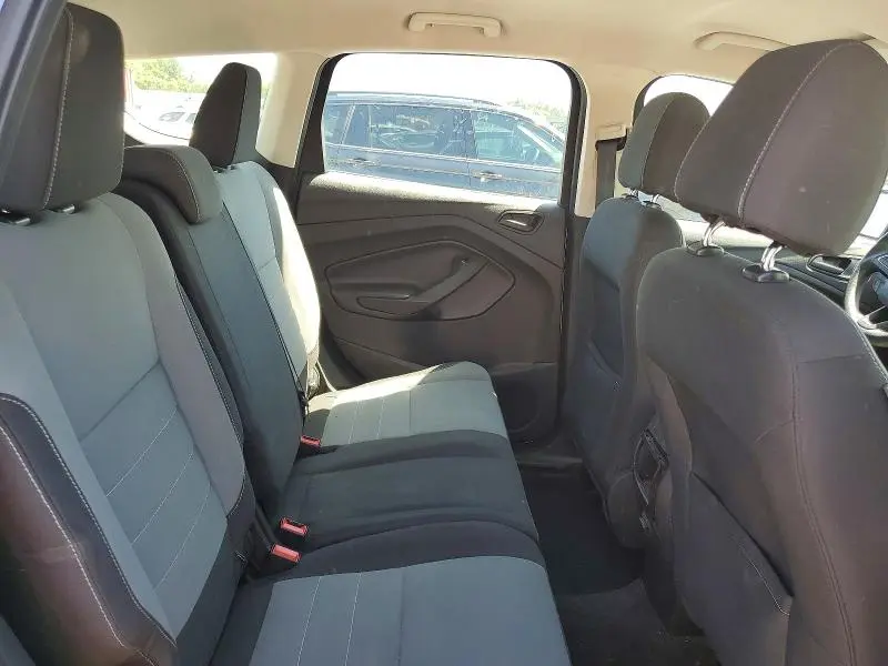 2017 FORD ESCAPE S  