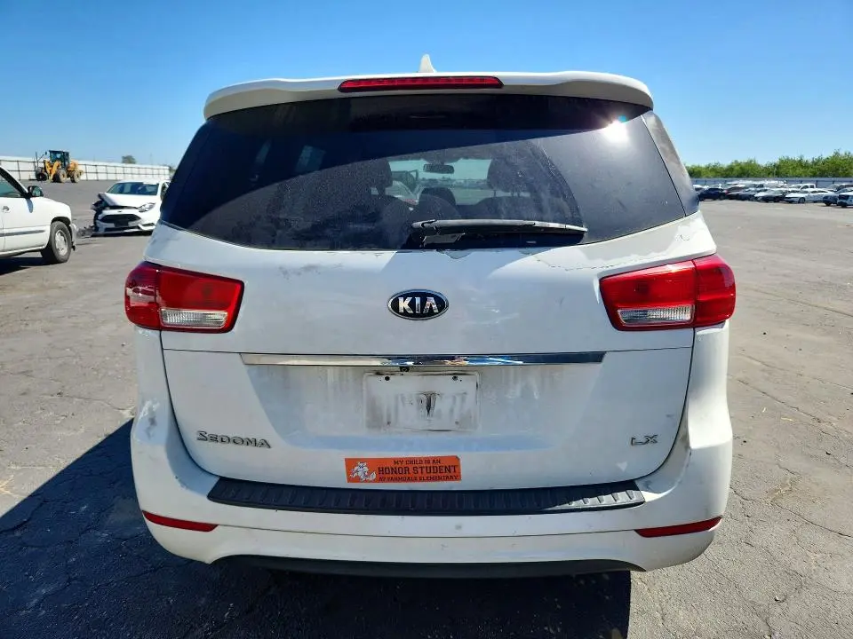 2017 KIA SEDONA LX  