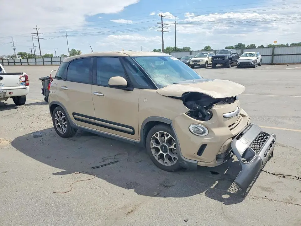 2014 FIAT 500L TREKKING  