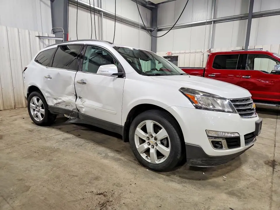 2016 CHEVROLET TRAVERSE LT  