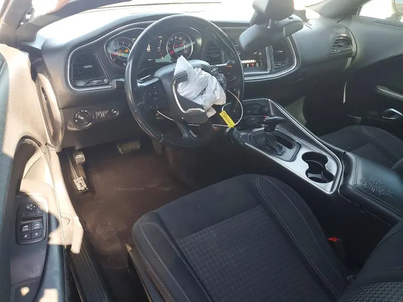 2016 DODGE CHALLENGER SXT  