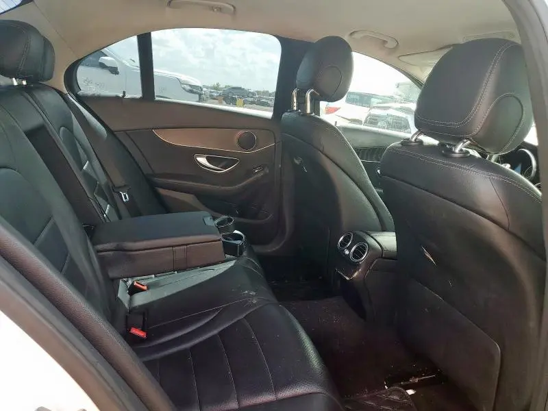 2017 MERCEDES-BENZ C 300  