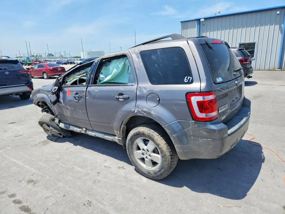 2012 FORD ESCAPE XLT  