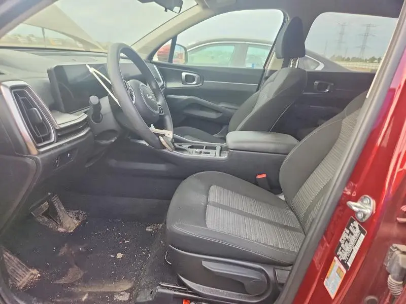 2025 KIA SORENTO LX  