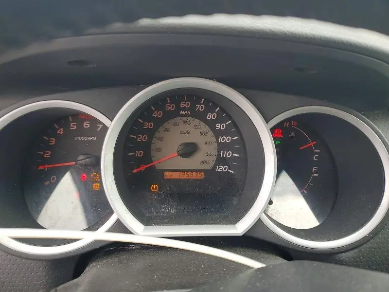 2010 TOYOTA TACOMA V6  