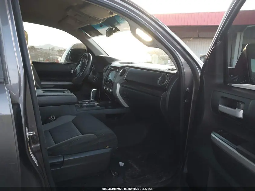 2015 TOYOTA TUNDRA SR5 4.6L V8