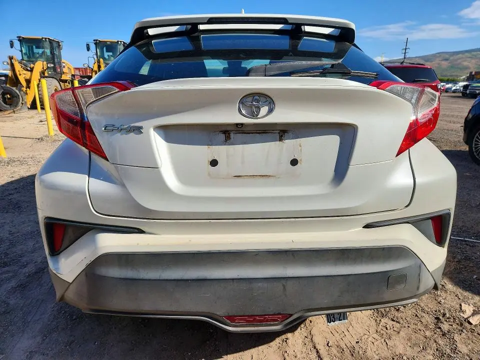 2018 TOYOTA C-HR XLE  