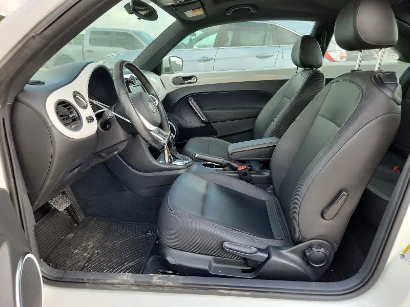 2013 VOLKSWAGEN BEETLE   
