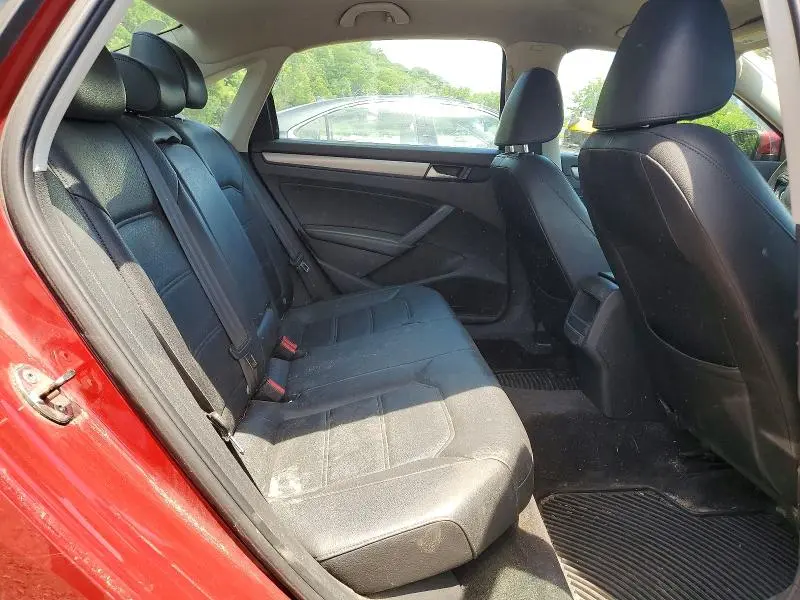 2015 VOLKSWAGEN PASSAT S  