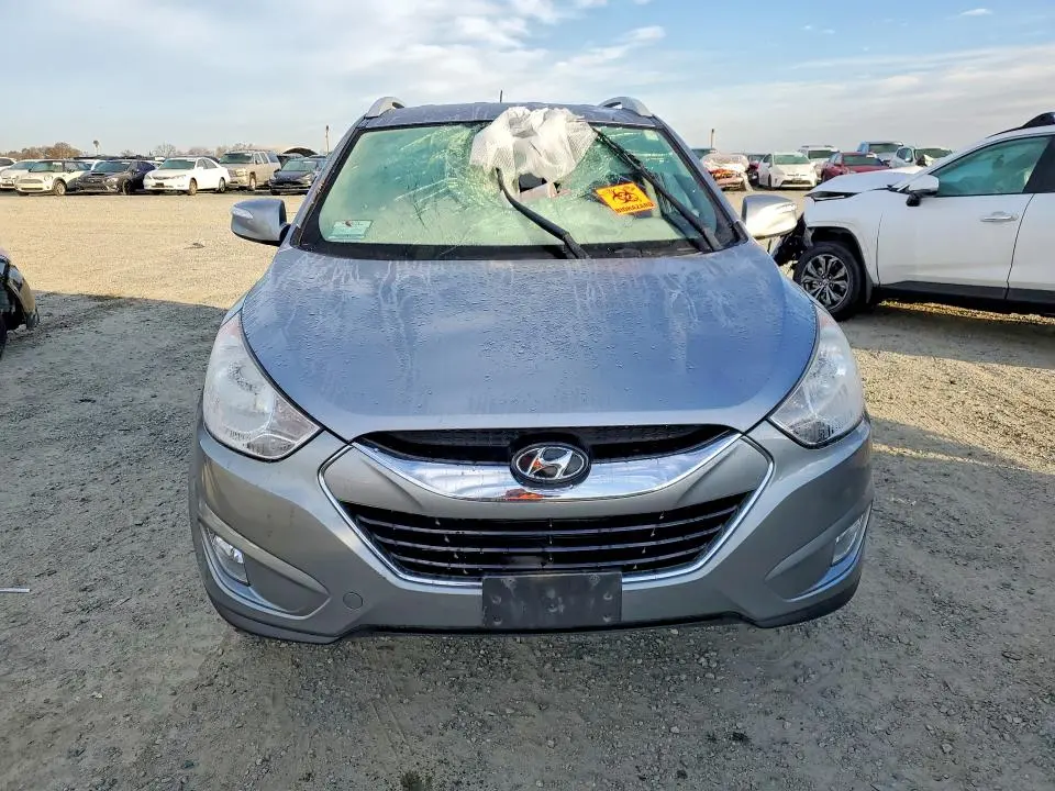 2011 HYUNDAI TUCSON GLS  