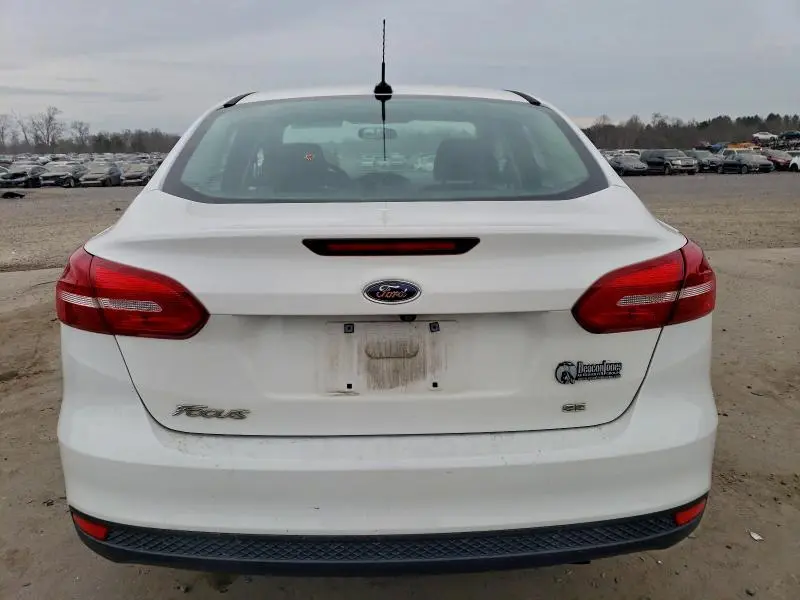 2018 FORD FOCUS SE  