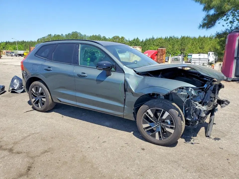 2026 VOLVO XC60 CORE  