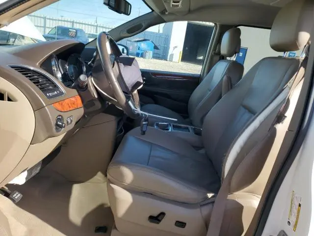 2013 CHRYSLER TOWN & COUNTRY TOURING  