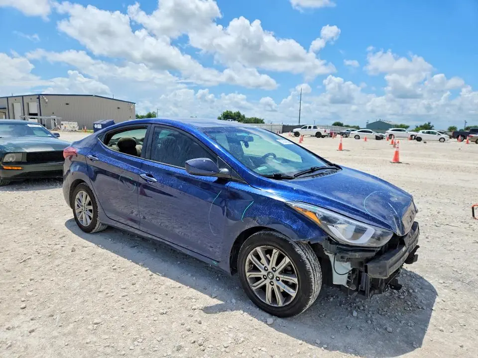 2015 HYUNDAI ELANTRA SE  