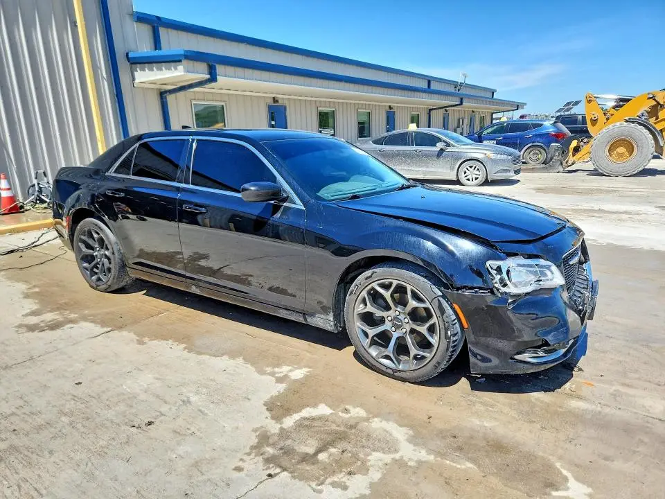 2015 CHRYSLER 300 LIMITED  