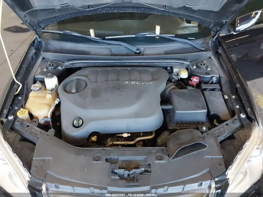 2013 CHRYSLER 200 TOURING