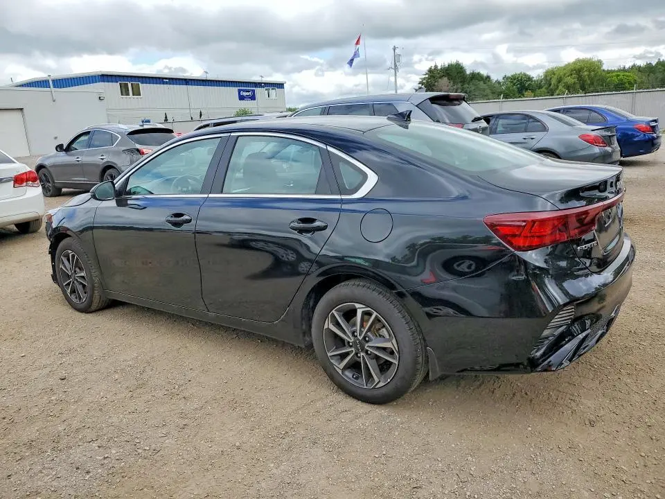 2024 KIA FORTE EX  