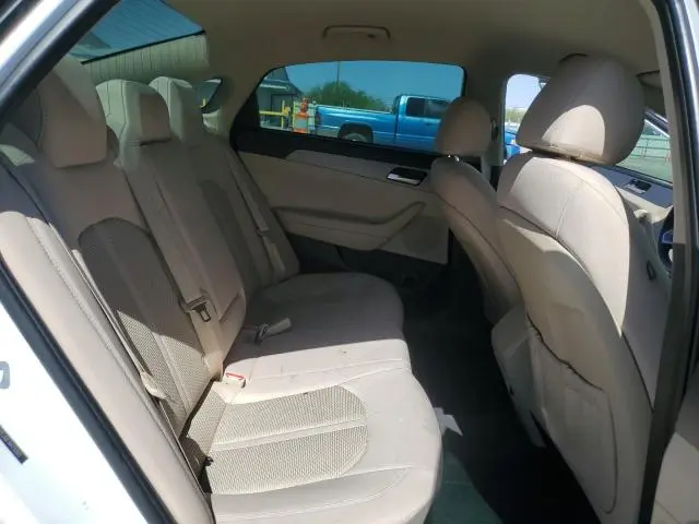 2019 HYUNDAI SONATA SE