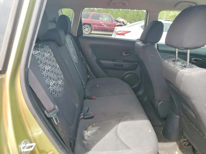 2011 KIA SOUL +  