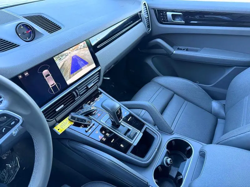 2019 PORSCHE CAYENNE   