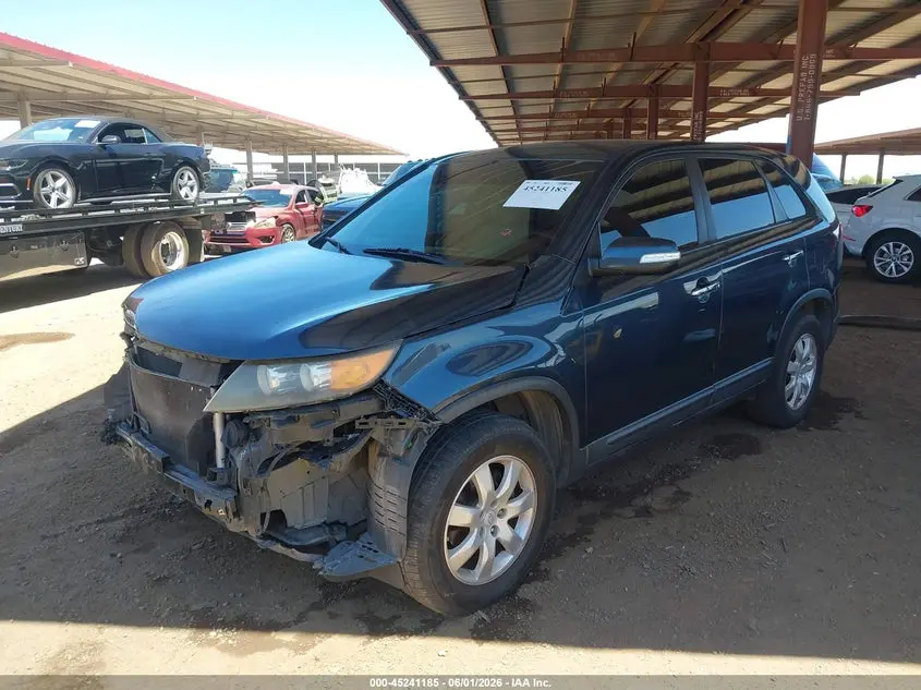 2011 KIA SORENTO LX
